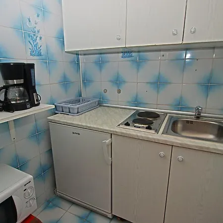 Apartments Hasib 116 Medolino